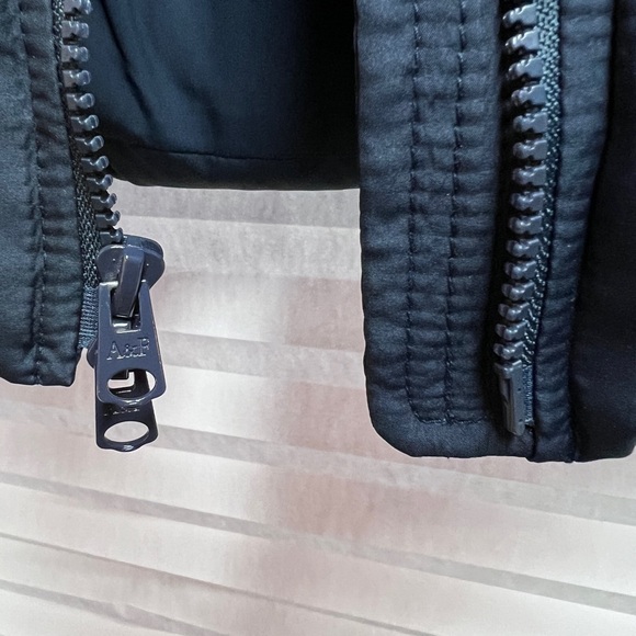 Abercrombie & Fitch Down Jacket, Women’s L - Picture 6 of 7